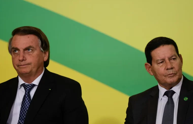 Bolsonaro na mira da PF: ligação a Mourão pode configurar obstrução de Justiça