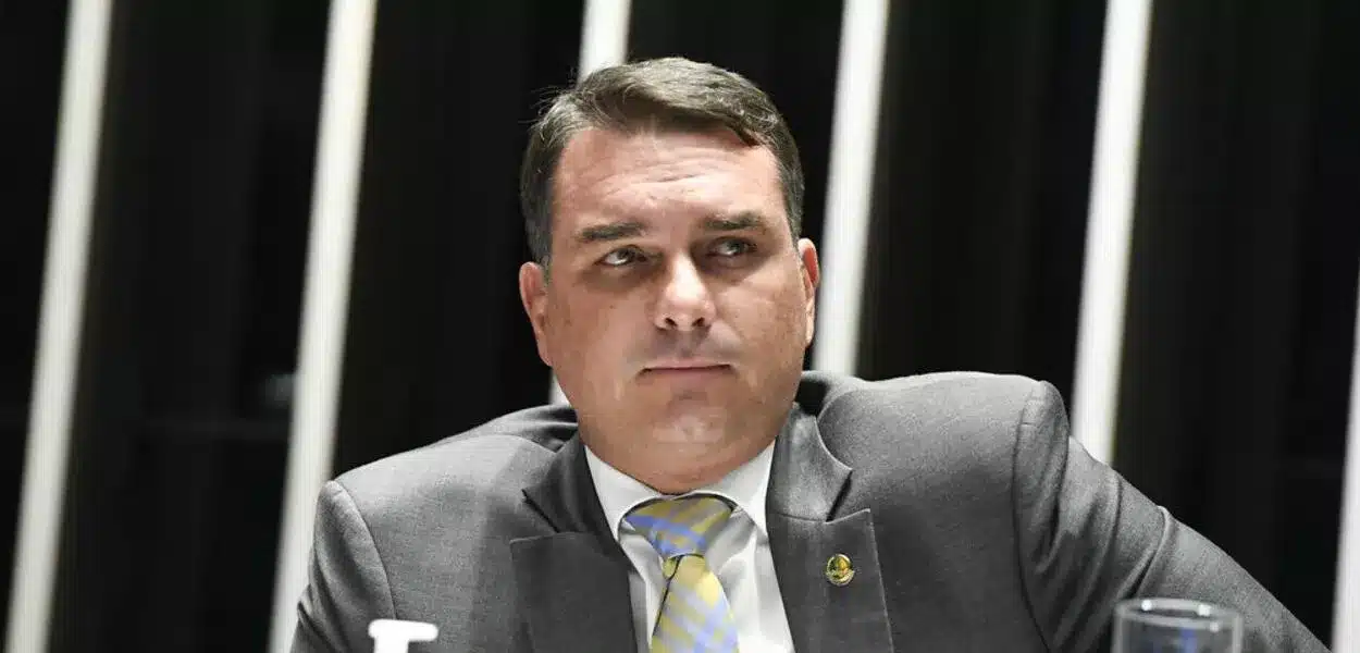 Flávio Bolsonaro declara que candidatura é “irreversível”