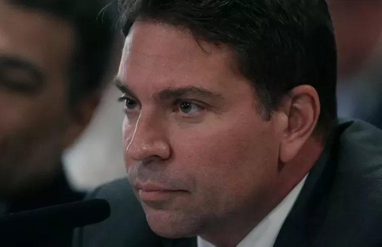 STF Restringe Decisão da Câmara e Mantém Processo Contra Ramagem e Bolsonaro por Golpe de Estado