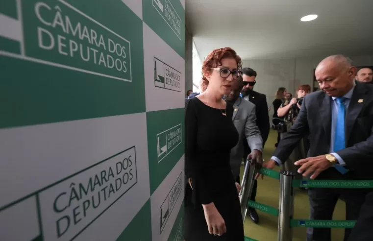 STF fecha o cerco: Zambelli é condenada a 10 anos de prisão e perde mandato