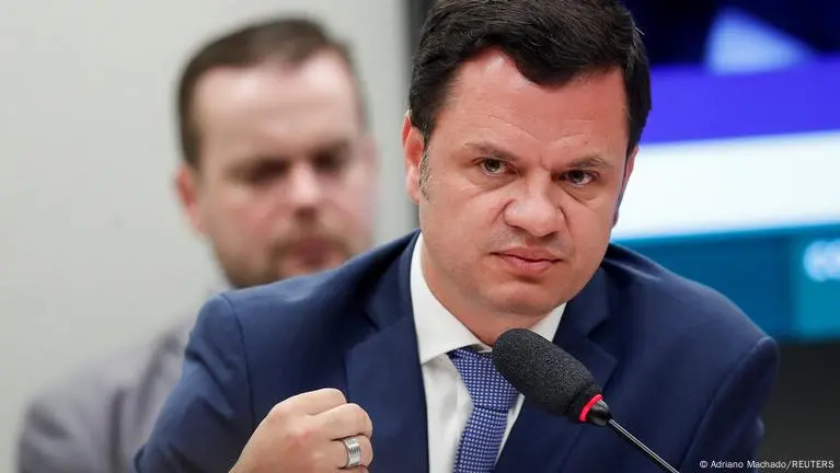 PGR conclui que bilhete aéreo apresentado por Anderson Torres foi falsificado