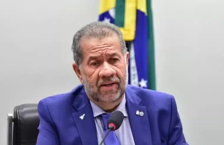 Lupi deixa Previdência, mas mantém influência com aliado no comando; PDT ameaça sair do governo