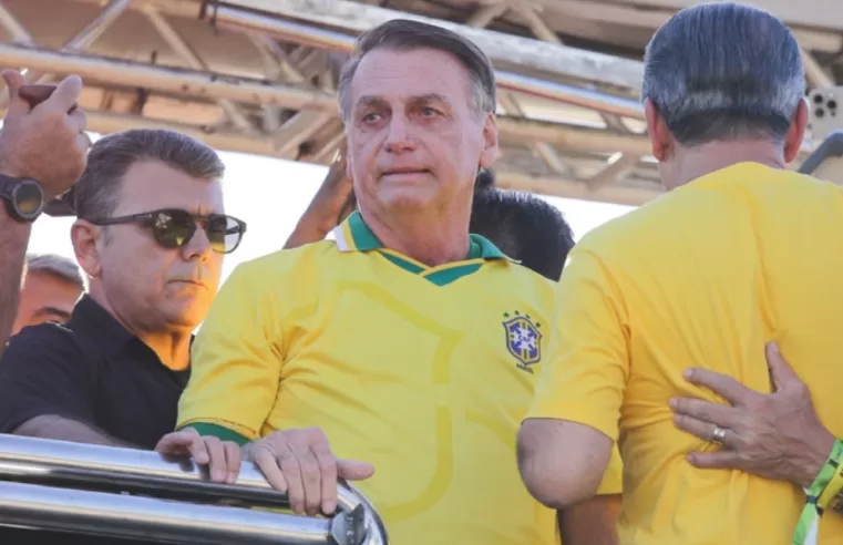 Bolsonaro participa de ato pró-anistia em Brasília após cirurgia: os descobramentos políticos
