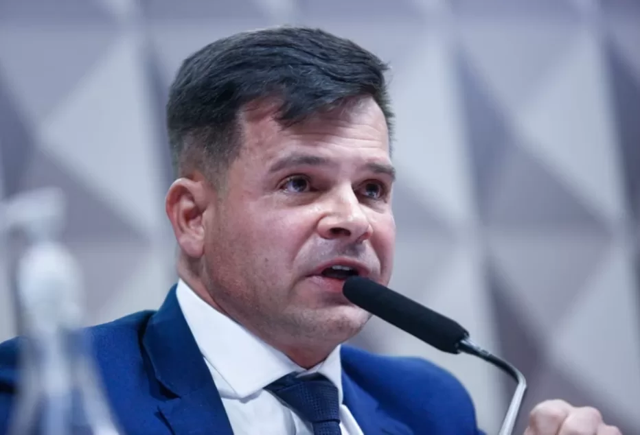 Servidor da PRF revela ao STF que Silvinei Vasques ordenou abordagens a ônibus durante eleições de 2022