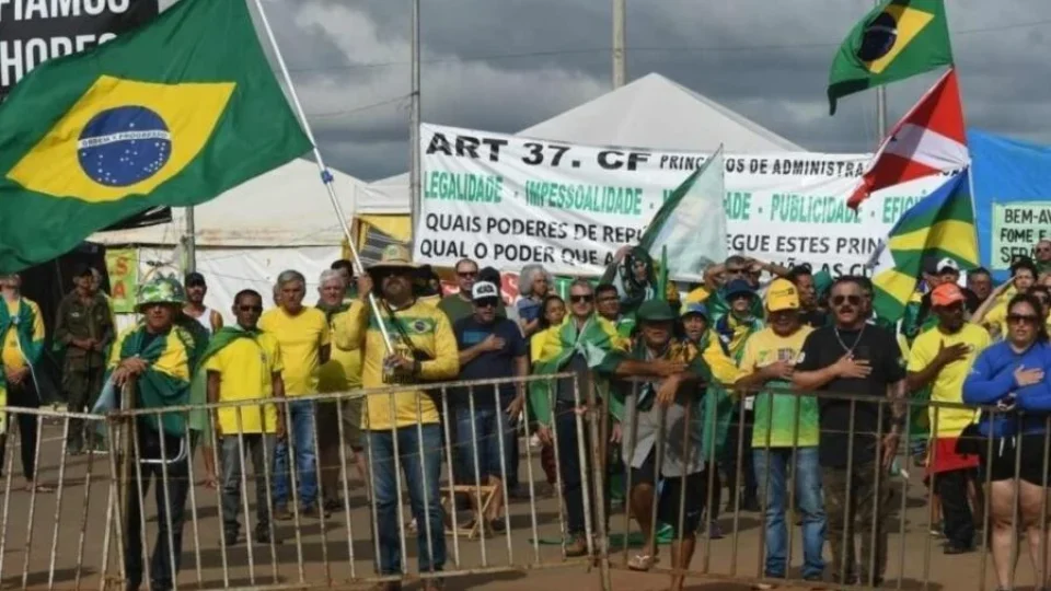 Exército mente sobre documentos golpistas: A estratégia de ocultação que ameaça a democracia