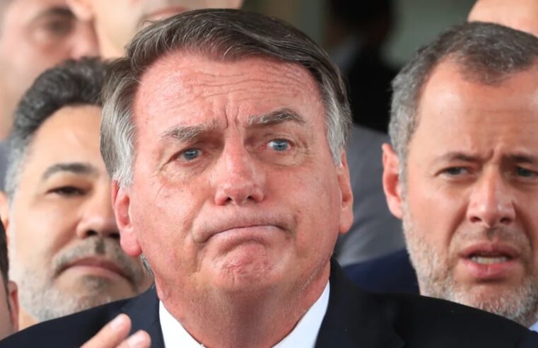 Bolsonaro volta a atacar STF e promete ir “às últimas consequências” pela liberdade de expressão