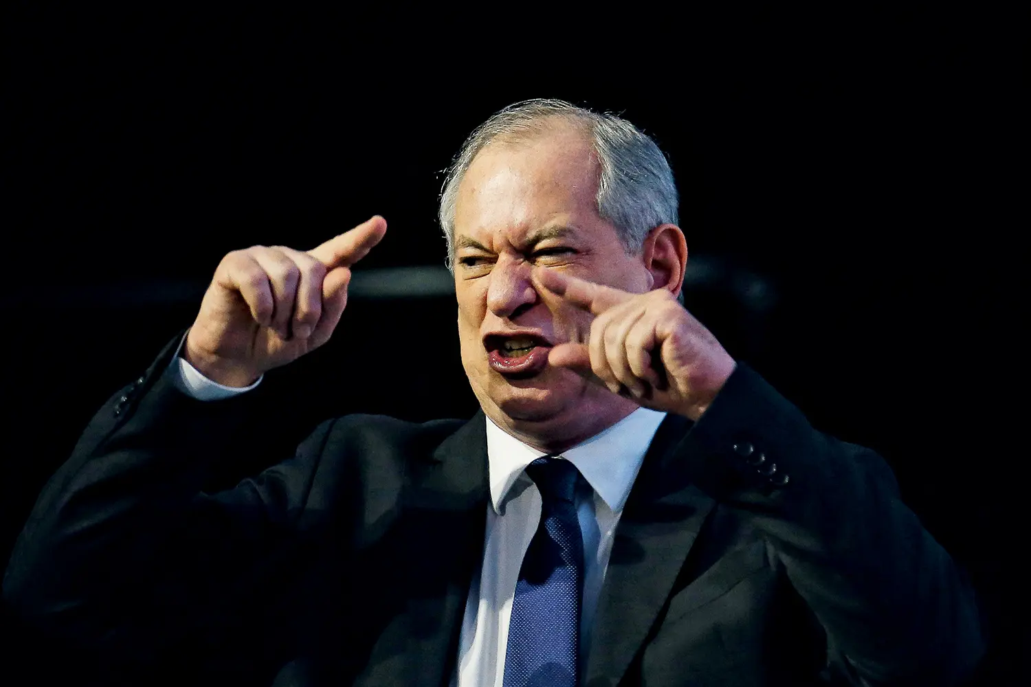 Crise no INSS: Ciro Gomes tenta isenar Lupi e PDT, mas ataques a Lula expõem divisão na esquerda