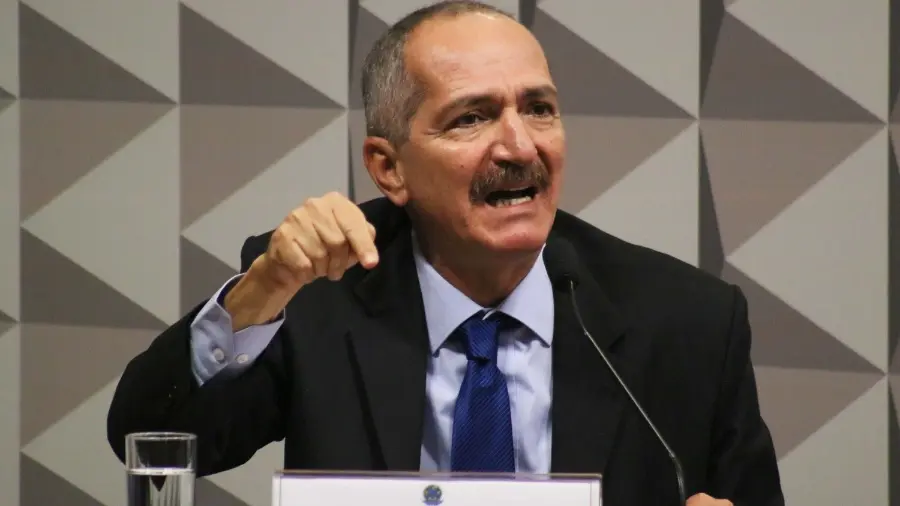 Rebelo x Moraes: tensão, ameaça de prisão e reações firmes do STF