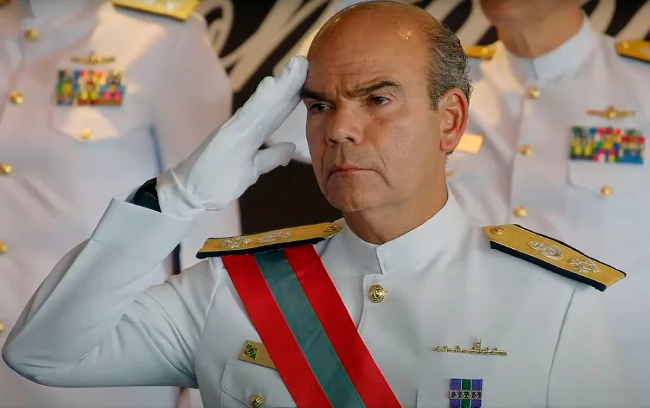 Comandante da Marinha nega ordens para impedir posse de Lula ou plano golpista