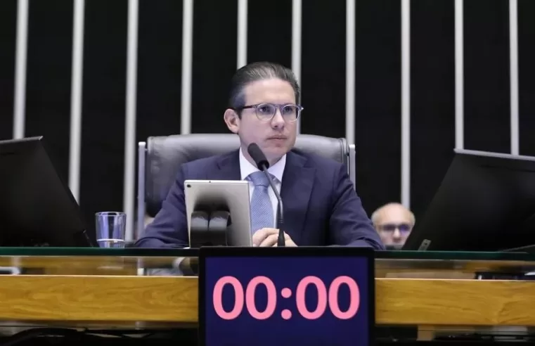 Do plenário ao STF: a queda do ‘trem da anistia’ e o desgaste de Motta na Câmara