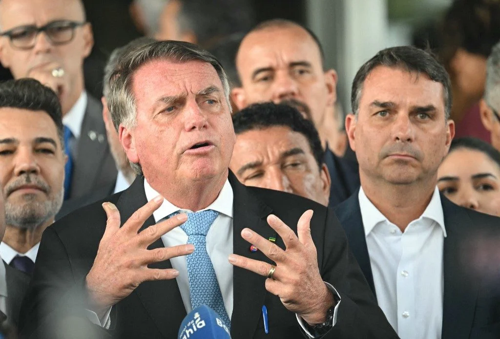 Moraes convoca Bolsonaro e aliados para depoimento sobre tentativa de golpe