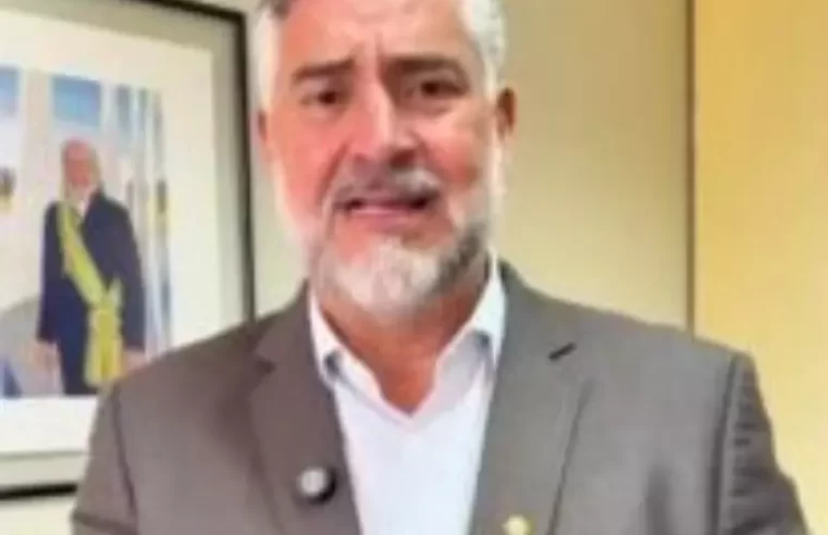 Paulo Pimenta denuncia espionagem ilegal por “Abin Paralela” da família Bolsonaro