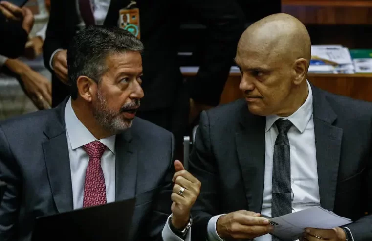 Lira, Moraes e adversários políticos espionados pela “Abin Paralela” de Bolsonaro