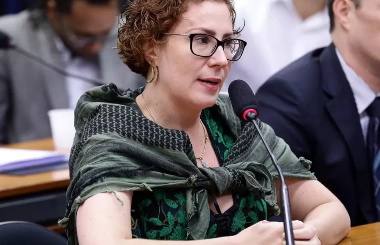 Moraes inclui Zambelli na lista vermelha da Interpol e decreta prisão preventiva