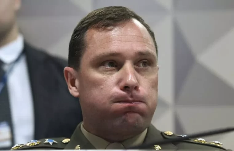 Advogados de Bolsonaro investigados pela PF por tentativa de obstrução