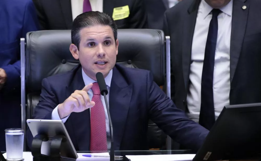 Motta ameaça endurecer relação com o Planalto se Lula judicializar derrubada do IOF