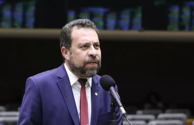 Boulos convoca o povo às ruas contra boicotes e sabotagens do Congresso