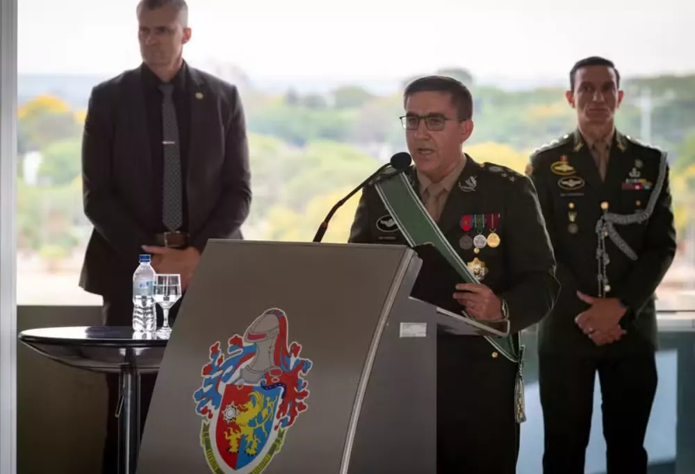 General Estevam Theophilo é citado por Mauro Cid como possível executor do plano golpista