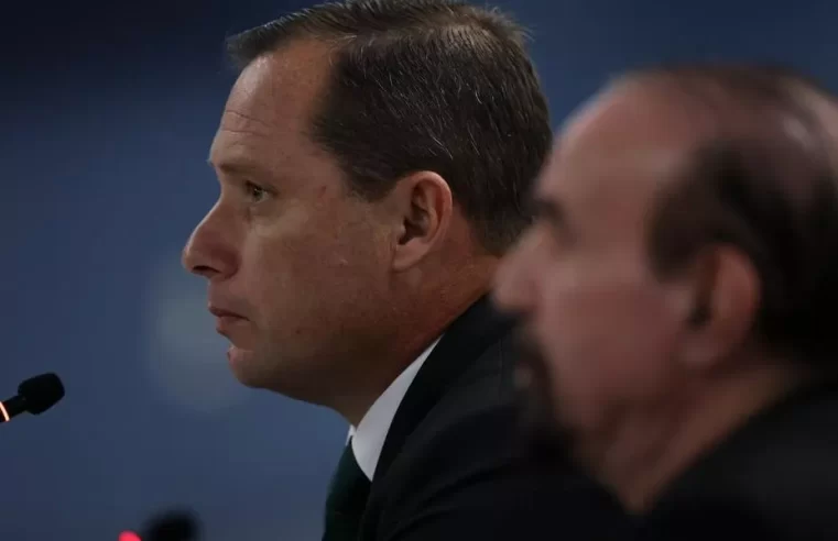 Acareação com Braga Netto será o momento mais delicado da delação de Cid, avaliam militares