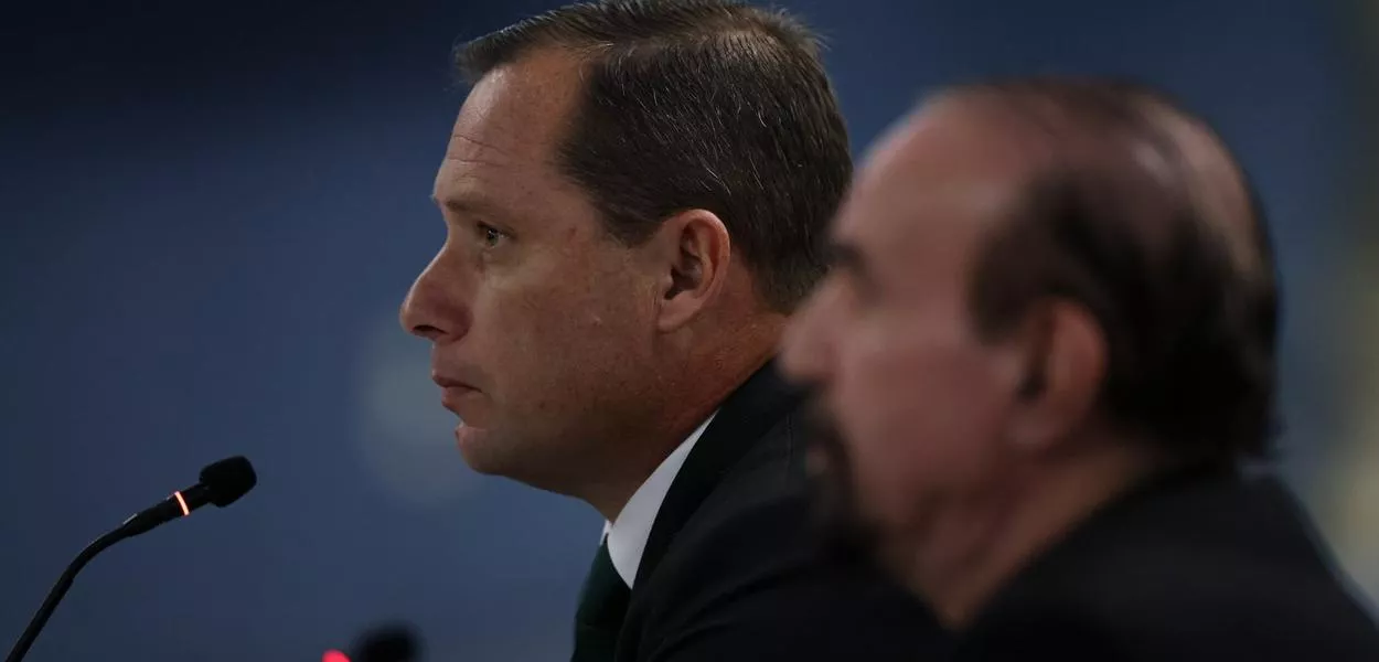 Acareação entre Braga Netto e Mauro Cid é considerada o momento mais delicado da delação