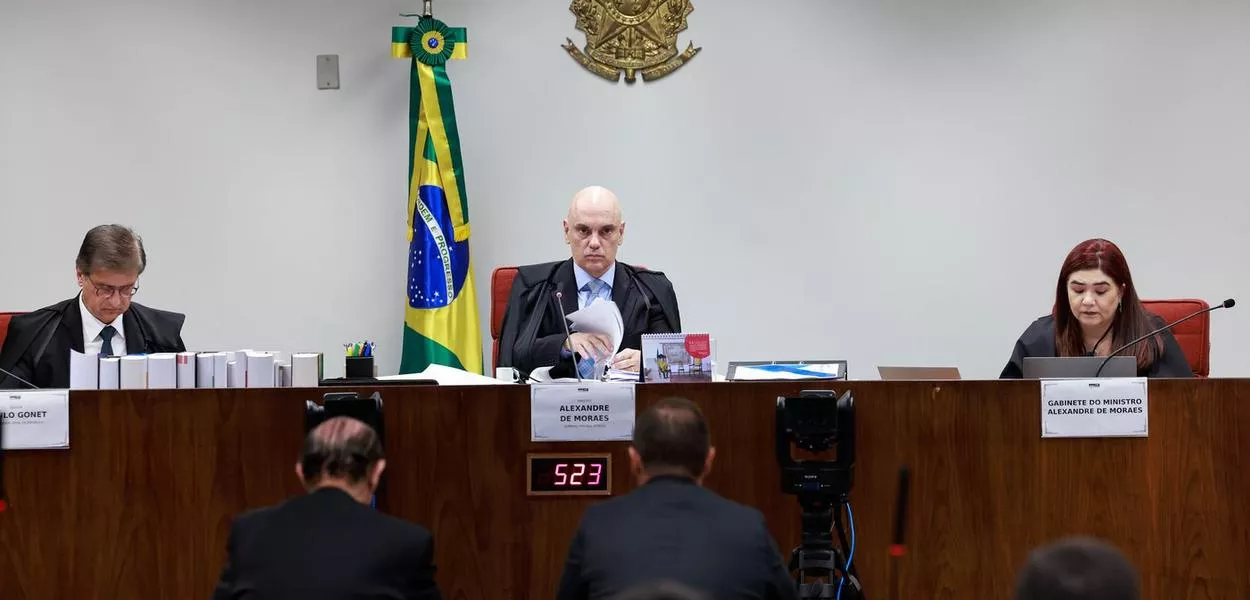 Moraes recusa pedido e obriga delator Mauro Cid a acompanhar interrogatórios da trama golpista