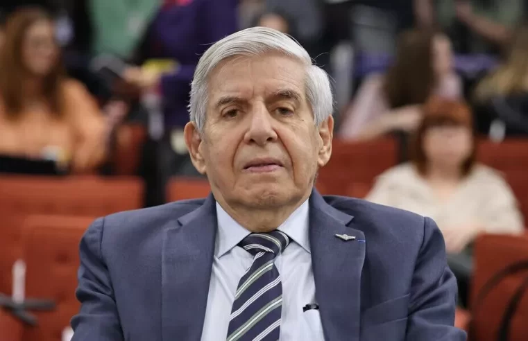 Heleno diz no STF que não cometeu ato ilegal porque “não havia oportunidade”