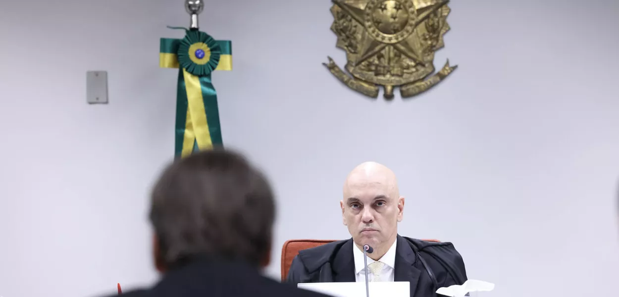 Moraes acelera reta final e julgamento de Bolsonaro por golpe se aproxima