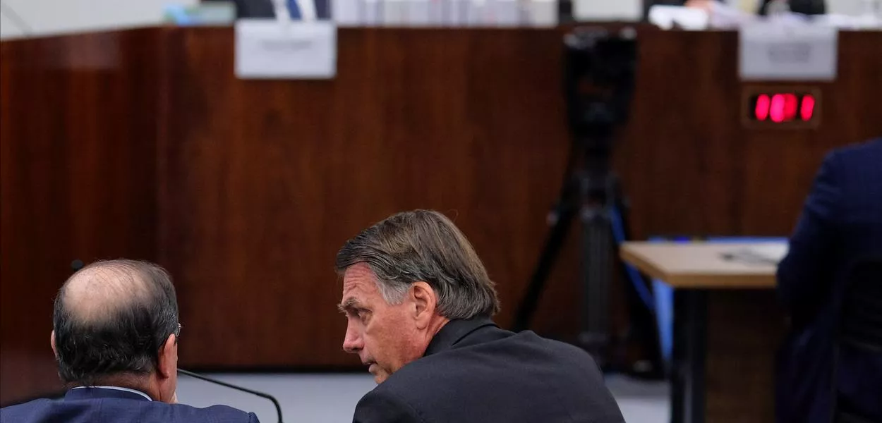 Bolsonaro convida Moraes para ser vice em 2026 durante depoimento no STF