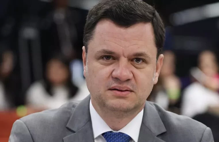 Torres chama “minuta do golpe” de “minuta do Google”