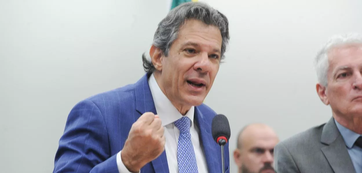 Haddad denuncia calotes do governo Bolsonaro e acusa oposição de recuar do debate