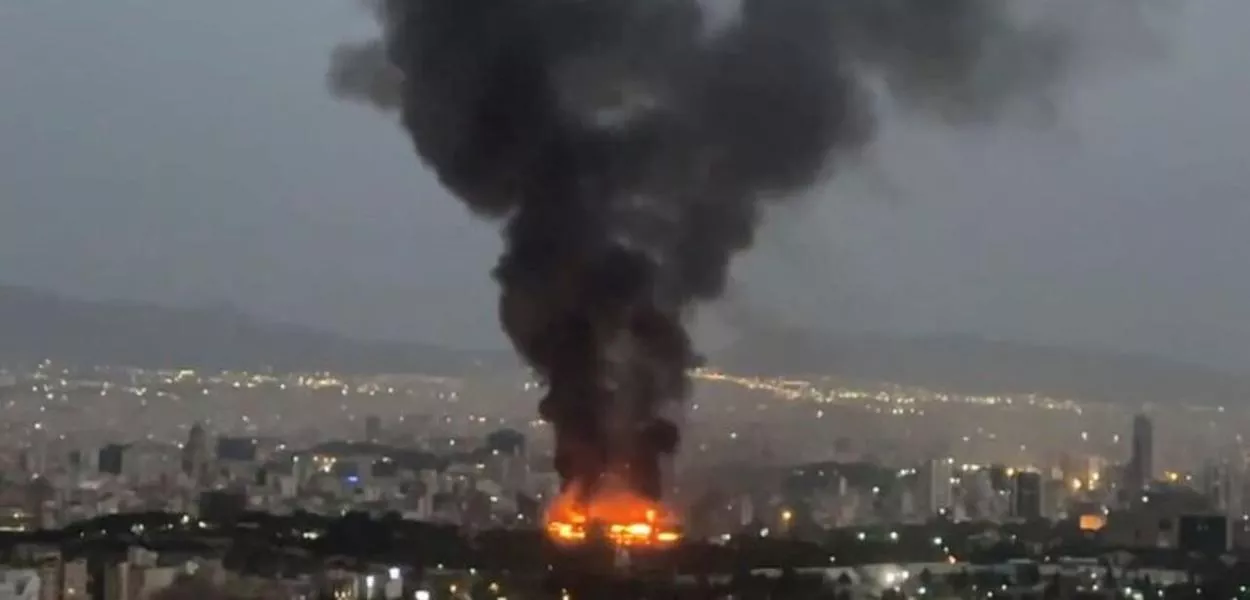 Irã diz que mais de 430 pessoas morreram em ataques israelenses