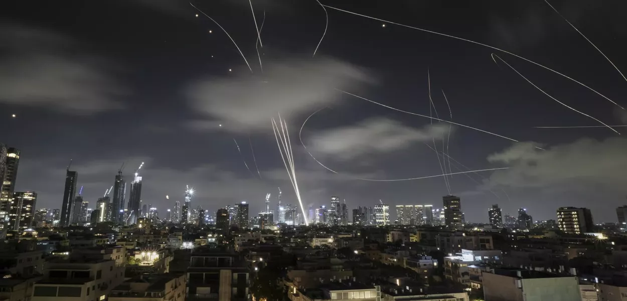 EUA podem encerrar o conflito com o Irã com um simples telefonema, diz Teerã