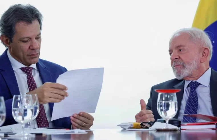 Após derrubada do IOF, Haddad defende cortes em supersalários e isenções, enquanto mercado mira salário mínimo