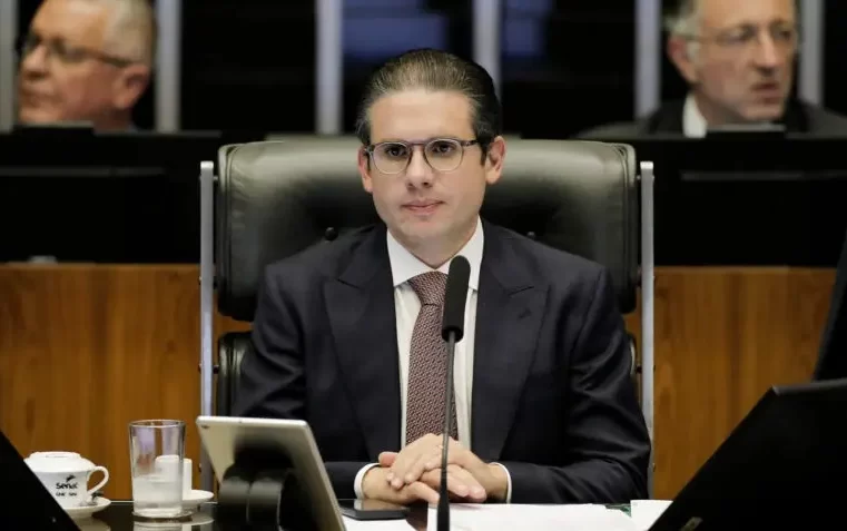 Câmara derruba aumento do IOF e aplica derrota ao governo na votação-relâmpago