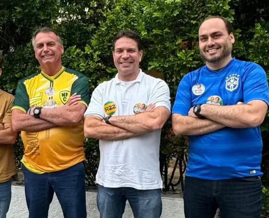 PF indicia Bolsonaro, Carlos e Ramagem por espionagem ilegal na “Abin Paralela”