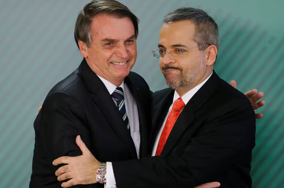 “Eu fui muito otário”: Weintraub rompe com Bolsonaro após depoimento no STF