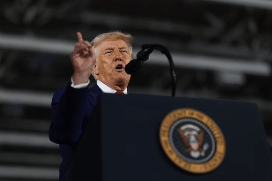 Trump diz que Irã avisou EUA antes de ataque à base no Catar e agradece sinalização