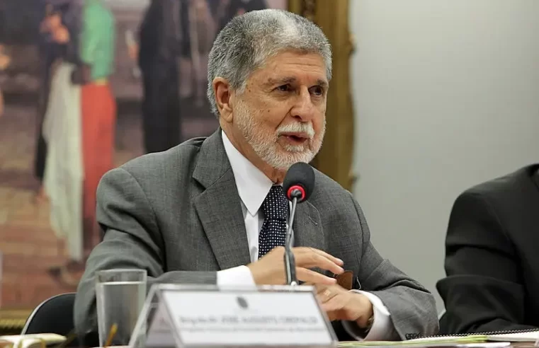 “Temo por uma guerra mundial; nunca vi nada parecido”, alerta Celso Amorim