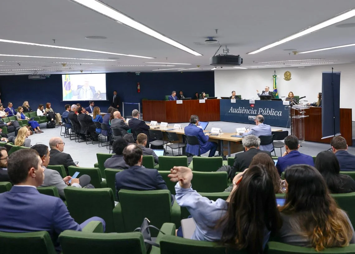 Sistema presidencialista está em xeque com emendas impositivas, afirmam especialistas no STF