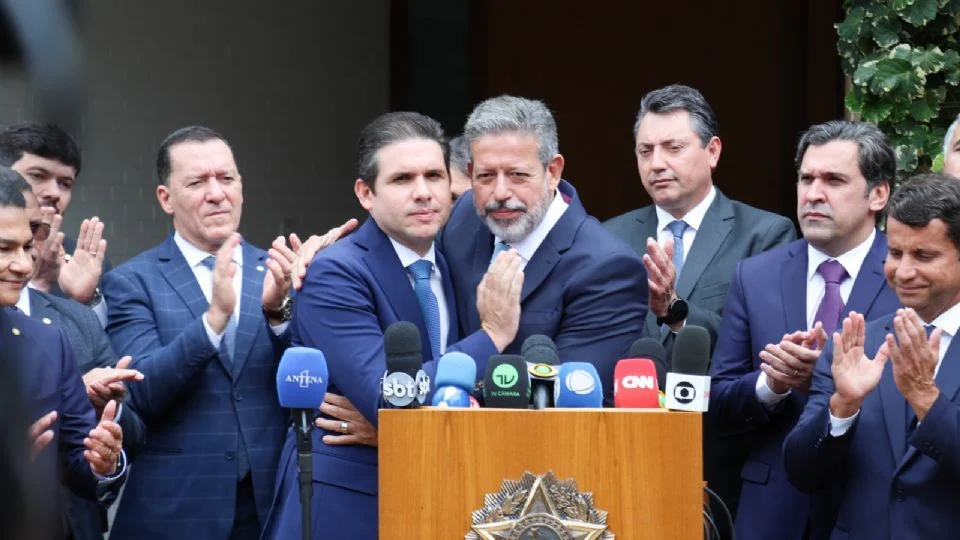 Nova facada de Lira: Congresso quer sabotar o governo após derrota no IOF