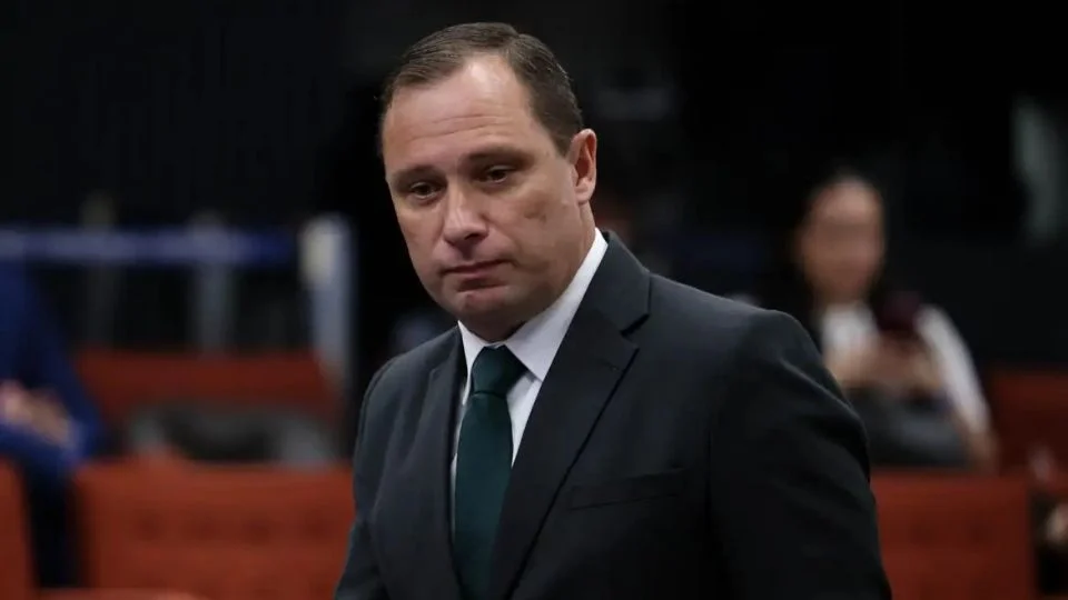 Eles cruzaram todos os limites: filha de Mauro Cid foi abordada por aliados de Bolsonaro