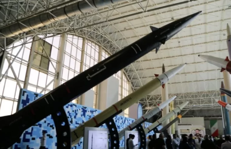 Irã testa novo míssil em meio a tensão com possível ataque israelense