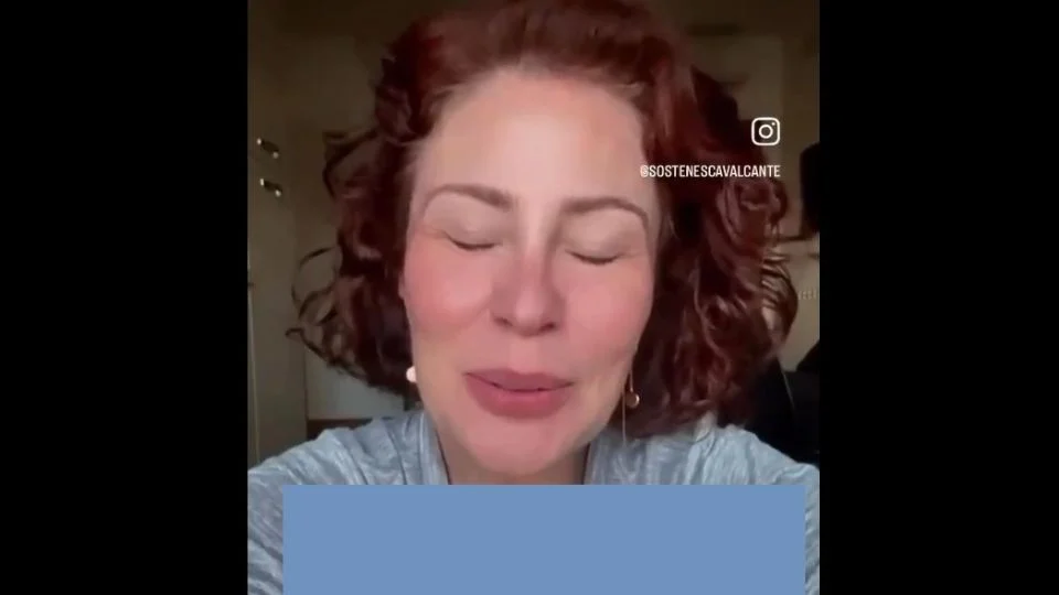 Carla Zambelli reaparece e convoca ato de Bolsonaro mesmo foragida