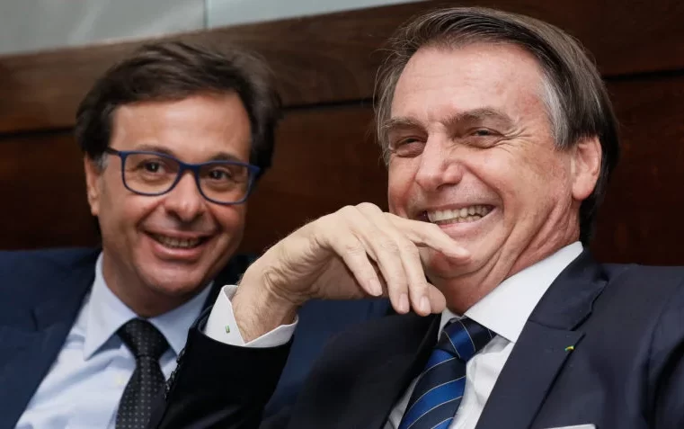 PF prende ex-ministro Gilson Machado em Recife por tentativa de obstruir investigação