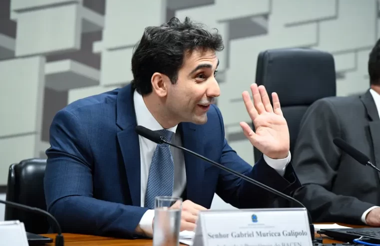 Copom sob Galípolo eleva Selic e aumenta dívida pública em R$ 150 bilhões