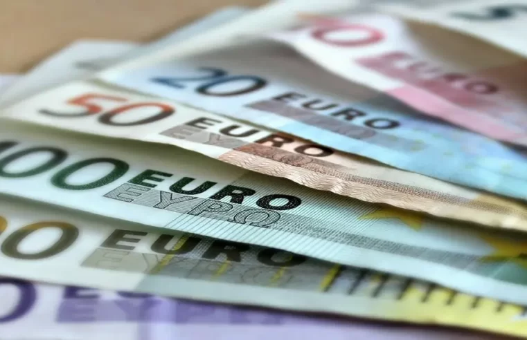 Renda básica universal aumenta qualificação profissional e reduz estresse, aponta estudo alemão