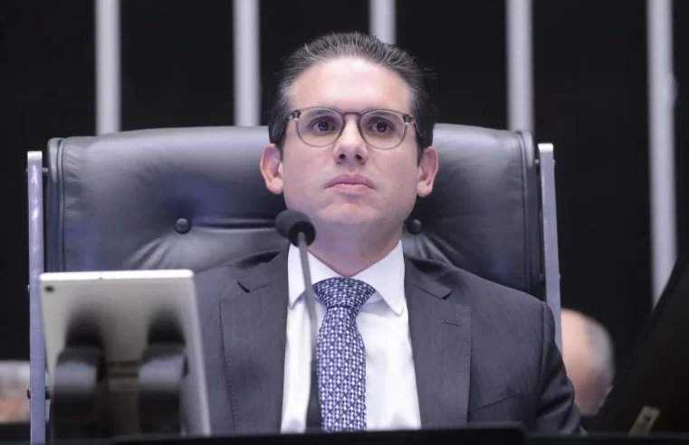 Motta surpreende e pauta derrubada do aumento do IOF sem aviso prévio