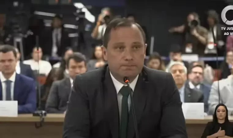 Cid diz que Braga Netto entregou dinheiro em sacola de vinho para apoiar manifestantes golpistas