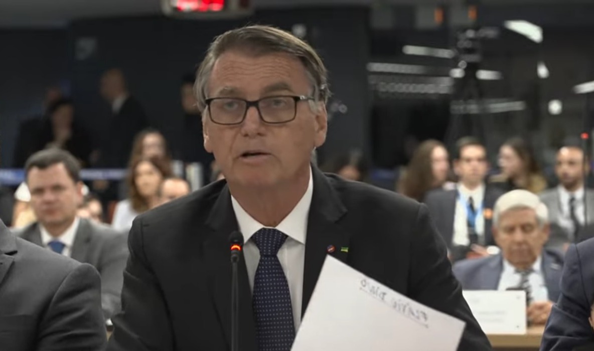 Interrogatório no STF expõe estratégia de Bolsonaro para reescrever narrativa da derrota em 2022