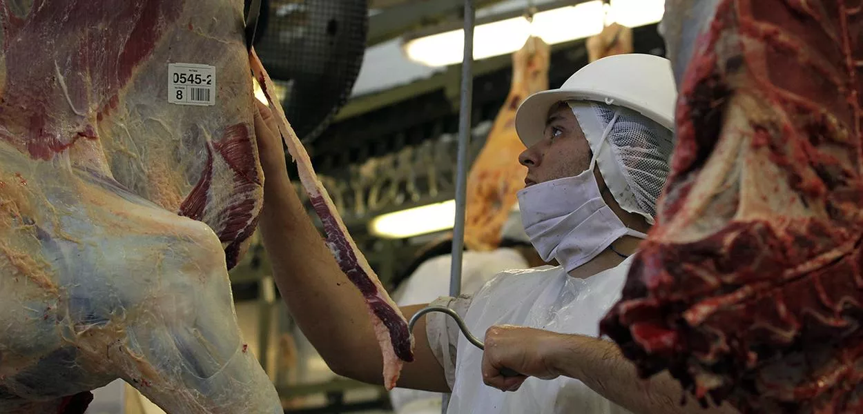 Novos embarques de carne bovina do Brasil aos EUA passam por reavaliação do setor exportador